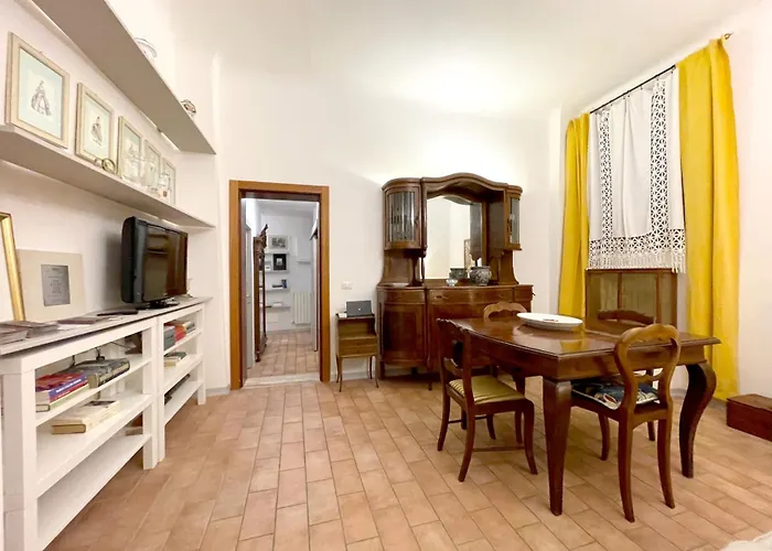 Apartment Lombarde 30 Near Piazza Il Campo Siena