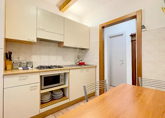 Lombarde 30 Near Piazza Il Campo シエーナ